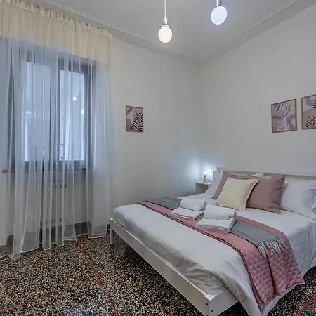 דירה Dual - Spiagge 600m - Terminal Crociere 3 Kilometri סאבונה