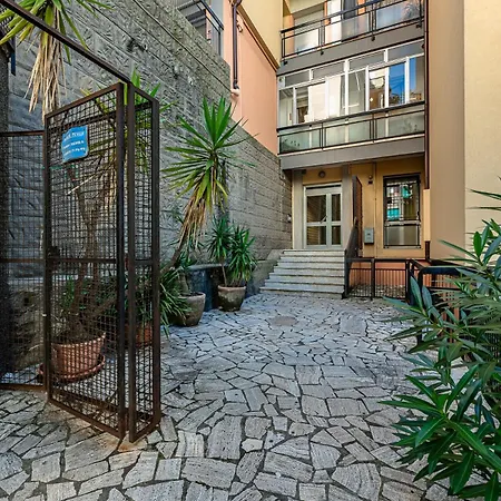 Apartmán Dual - Spiagge 600m - Terminal Crociere 3 Kilometri *